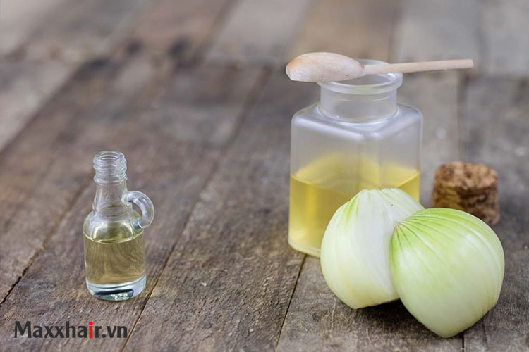 2. Trị rụng tóc bằng tinh dầu hành 1 2. Trị rụng tóc bằng tinh dầu hành 1