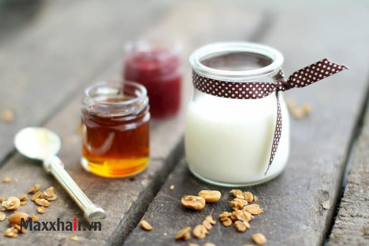 3. Mật ong và sữa chua 1 3. Mật ong và sữa chua 1