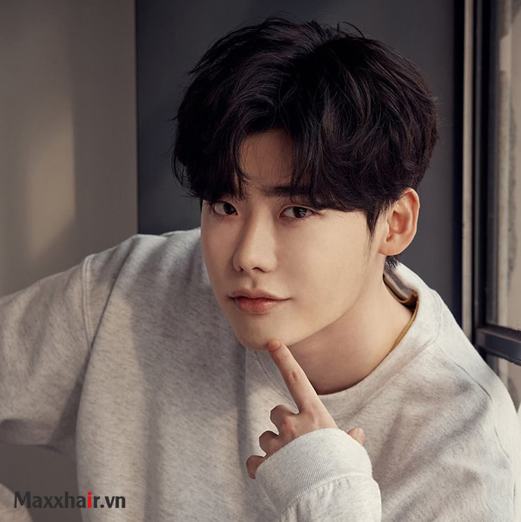 Kiểu tóc uốn chia 7:3 1 Kiểu tóc uốn chia 7:3 1