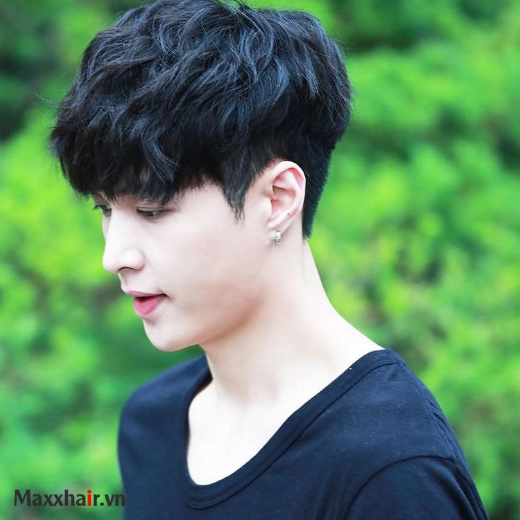 Tóc ngắn uốn xoăn nhẹ 1 Tóc ngắn uốn xoăn nhẹ 1