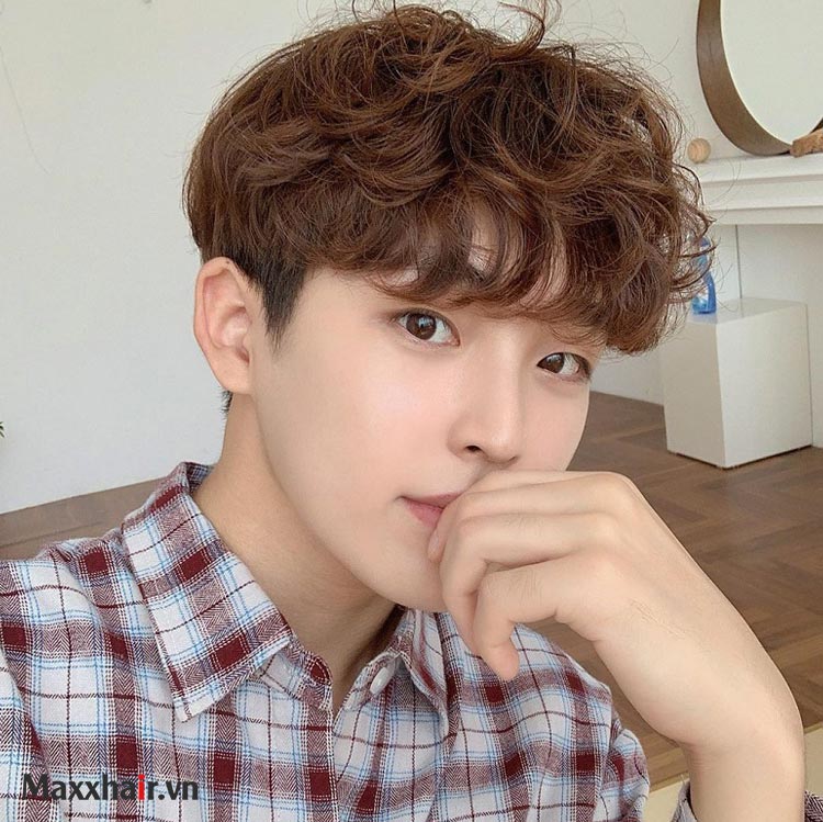 Tóc uốn xoăn xù 1 Tóc uốn xoăn xù 1