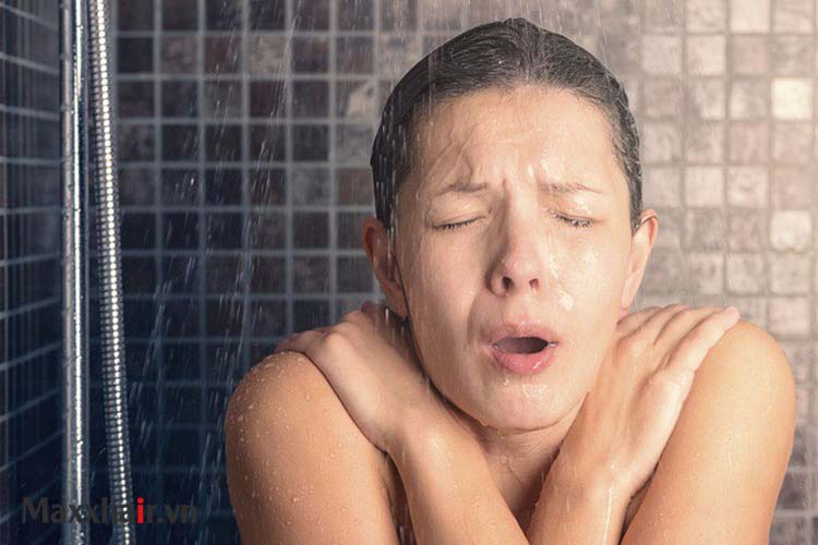 Thời điểm gội đầu 1 Thời điểm gội đầu 1