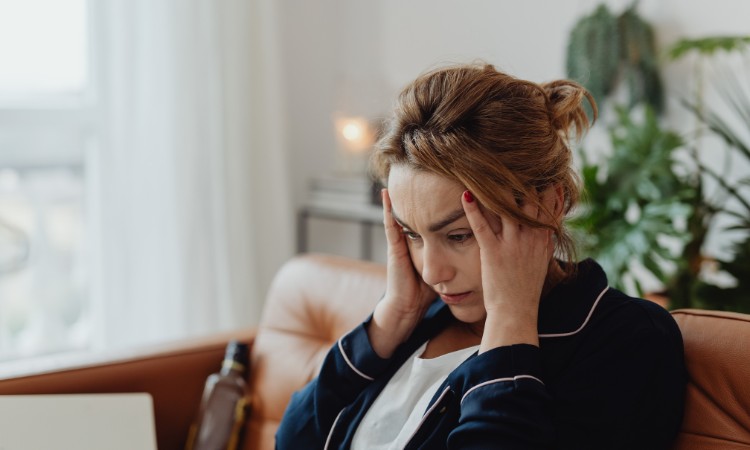 Căng thẳng lo âu là nguyên nhân chính gây hội chứng cuồng bứt tóc Căng thẳng lo âu là nguyên nhân chính gây hội chứng cuồng bứt tóc