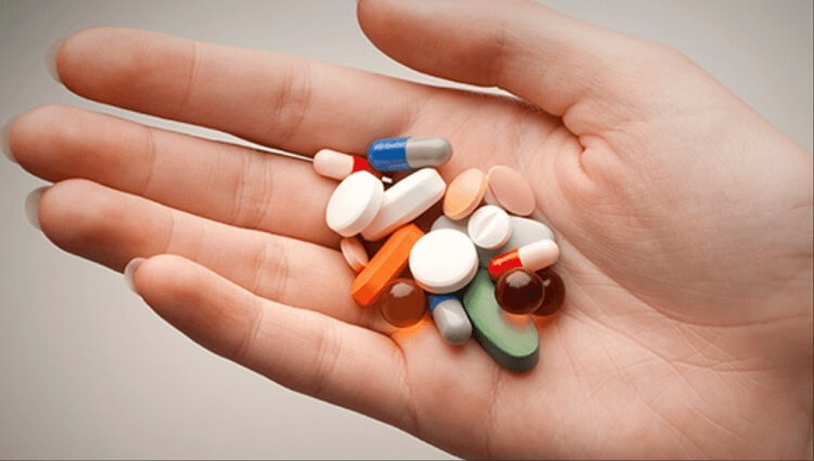 Rụng tóc có thể chữa bằng thuốc khi các phương pháp tự nhiên không mang lại hiệu quả Rụng tóc có thể chữa bằng thuốc khi các phương pháp tự nhiên không mang lại hiệu quả